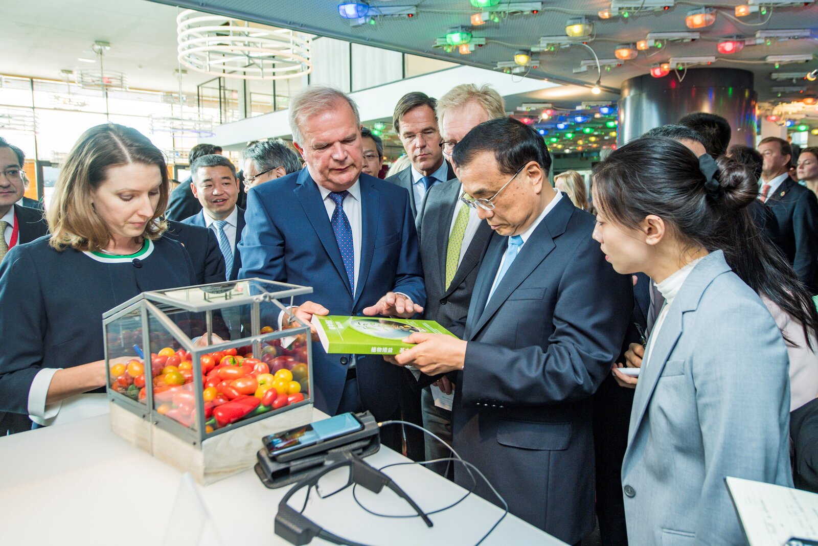 Ryan's Plant Vision AR tomato demo to Premier Li Keqiang of China and Dutch PM Mark Rutte, August 2018